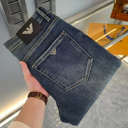 アルマーニ ジーンズ