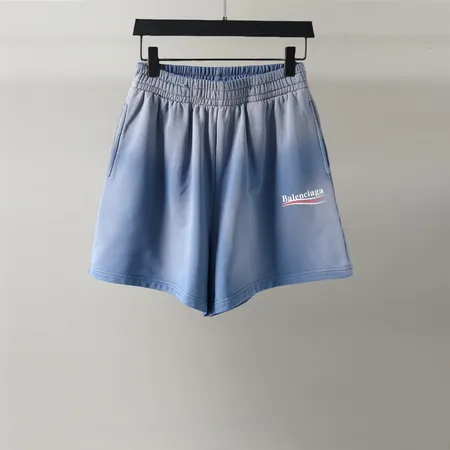 セリーヌ ショートパンツ