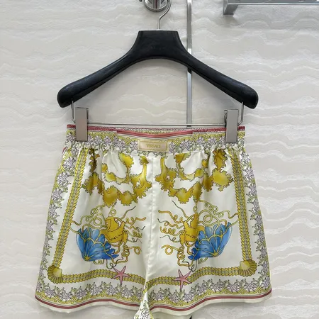 ヴェルサーチ ショートパンツ