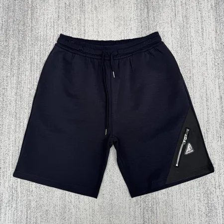 プラダ ショートパンツ