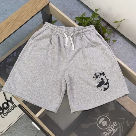 ステューシー ショートパンツ