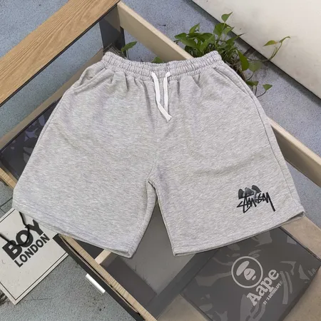 ステューシー ショートパンツ