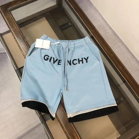 ジバンシィ ショートパンツ