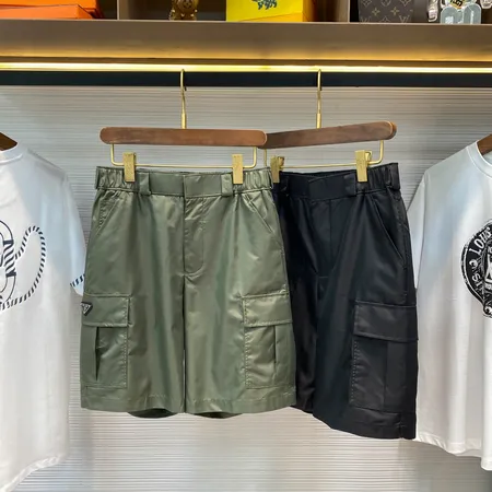 プラダ ショートパンツ