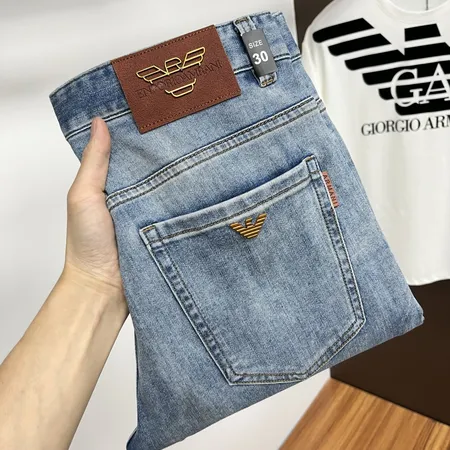 アルマーニ ジーンズ