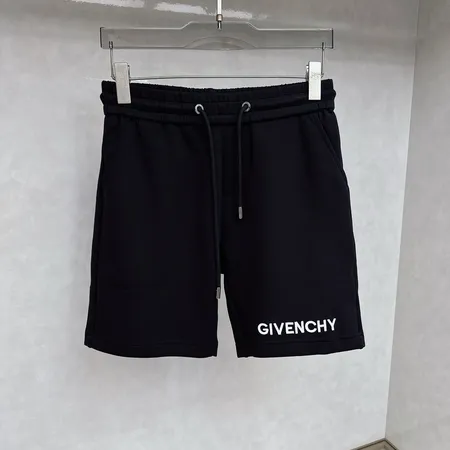 ジバンシィ ショートパンツ