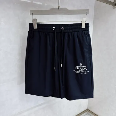 プラダ ショートパンツ