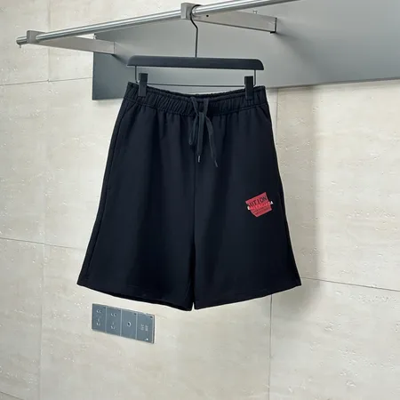 セリーヌ ショートパンツ