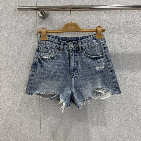 ミュウミュウ ショートパンツ