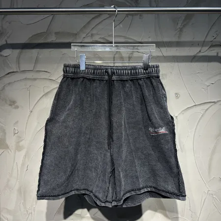 セリーヌ ショートパンツ