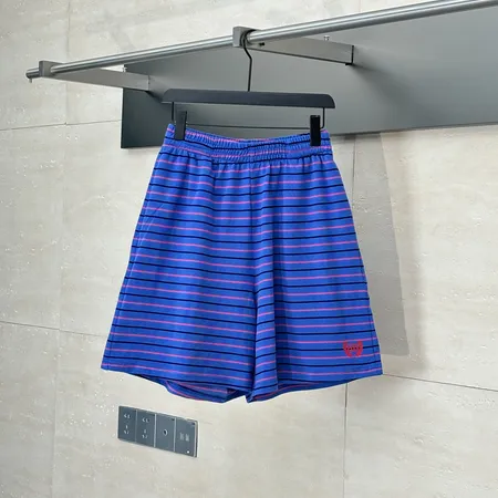 セリーヌ ショートパンツ