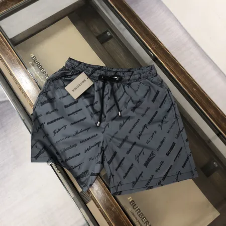 バレンシアガ ショートパンツ