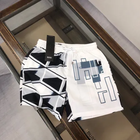 フェンディ ショートパンツ