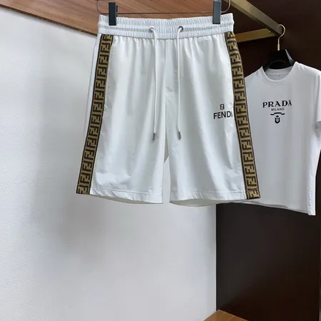 フェンディ ショートパンツ