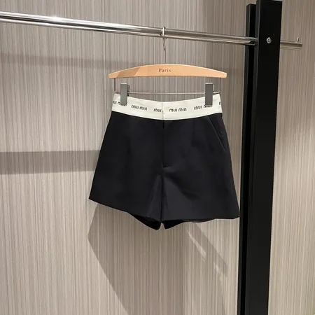 ミュウミュウ ショートパンツ