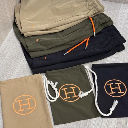 エルメス ショートパンツ