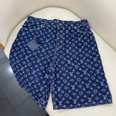 ルイヴィトン ショートパンツ