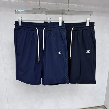 セリーヌ ショートパンツ