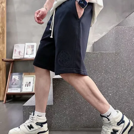 ストーンアイランド ショートパンツ