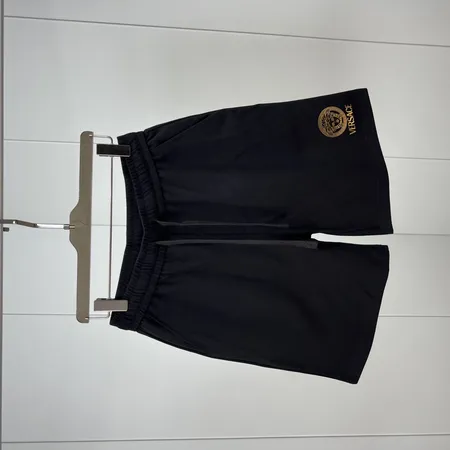 ヴェルサーチ ショートパンツ