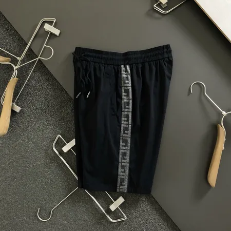 フェンディ ショートパンツ