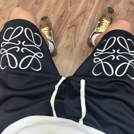 ロエベ ショートパンツ