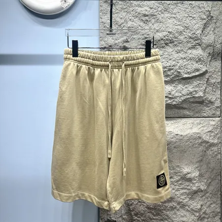 ストーンアイランド ショートパンツ
