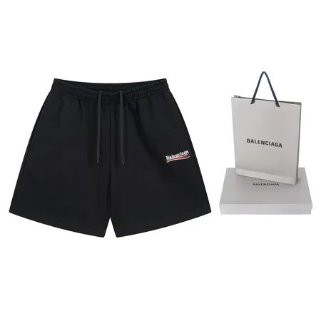 セリーヌ ショートパンツ