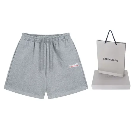 セリーヌ ショートパンツ