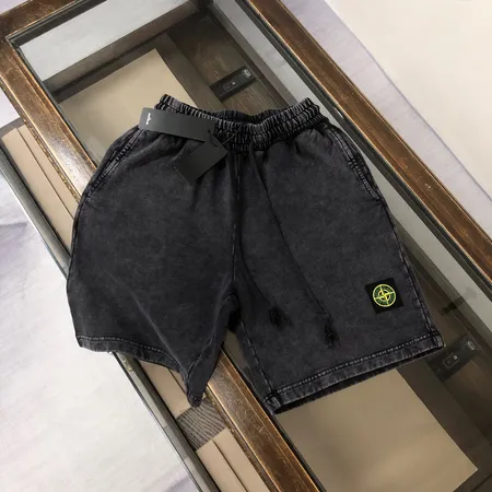 ストーンアイランド ショートパンツ