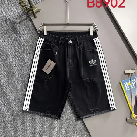 バレンシアガ ショートパンツ