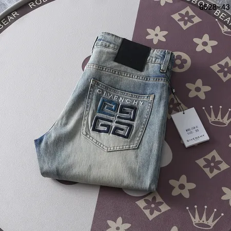 ジバンシィ ジーンズ