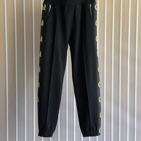 ジバンシィ カジュアルパンツ