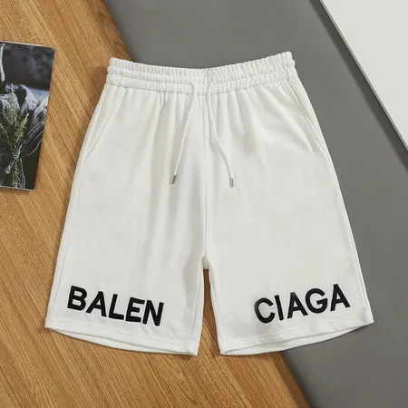 バレンシアガ ショートパンツ