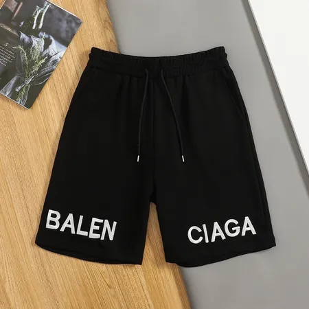 バレンシアガ ショートパンツ