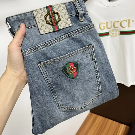 グッチ ジーンズ