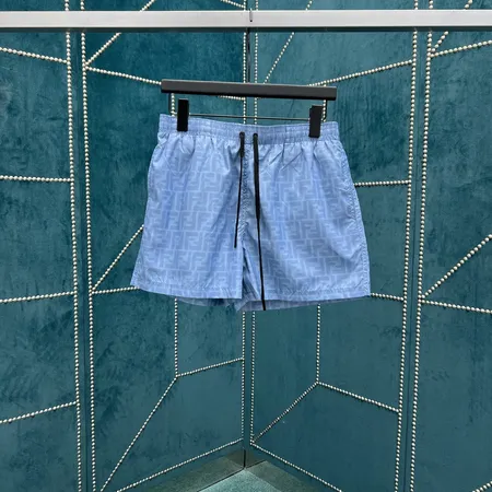 フェンディ ショートパンツ