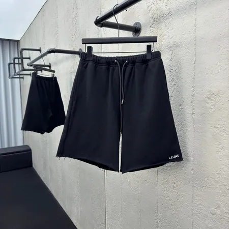 セリーヌ ショートパンツ