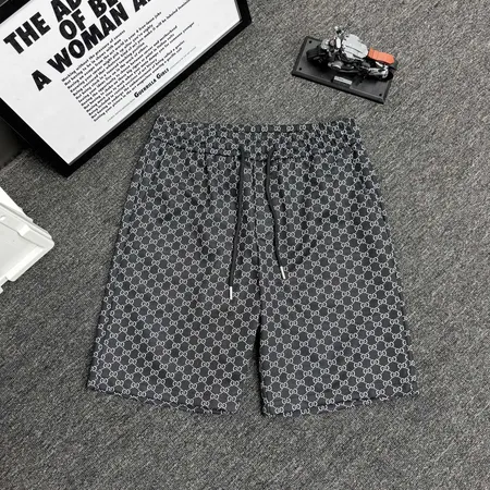 グッチ ショートパンツ