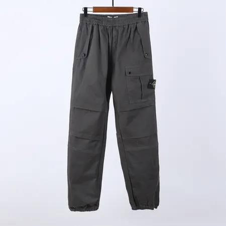 フェラガモ カジュアルパンツ