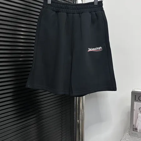 バレンシアガ ショートパンツ