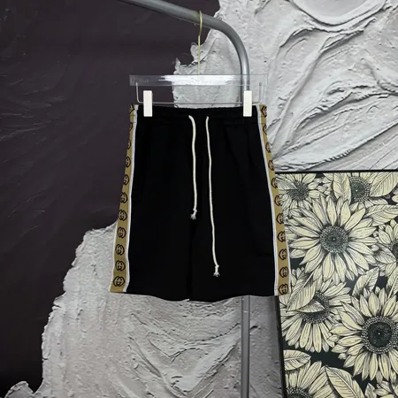 グッチ ショートパンツ