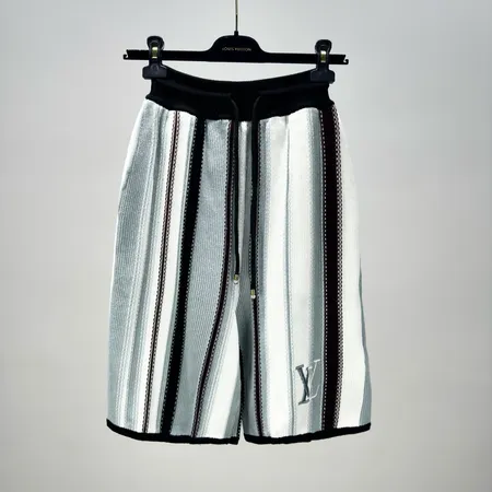 ルイヴィトン ショートパンツ