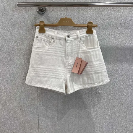 ミュウミュウ ショートパンツ