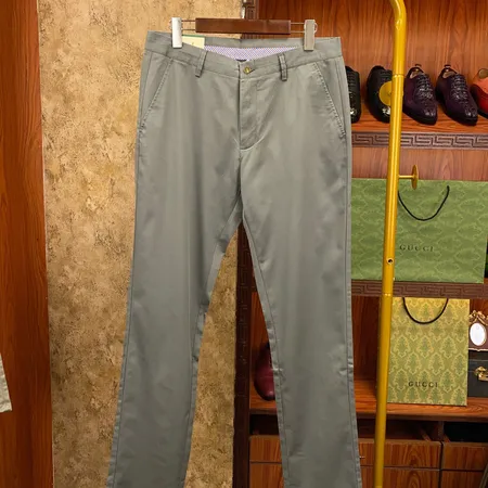 グッチ カジュアルパンツ