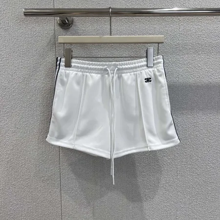 セリーヌ ショートパンツ