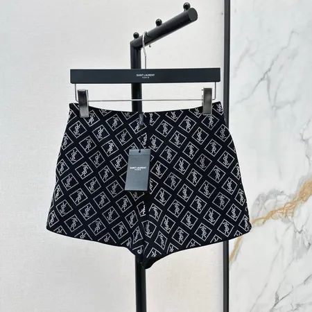 イブサンローラン ショートパンツ