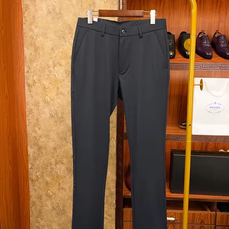 プラダ カジュアルパンツ