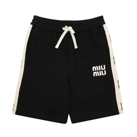 ミュウミュウ ショートパンツ