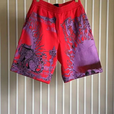 バレンシアガ ショートパンツ